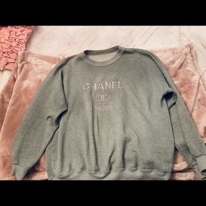 Chanel crewneck